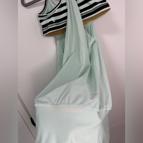 Lululemon no limits tank top in mint green and black - Picture 9 of 9